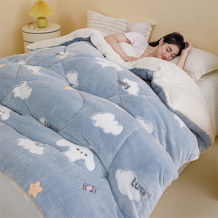 91家纺网 家纺一手货源 找家纺 曼町家居 2025新款加厚升级款雪花绒印花冬被 被子被芯 蓝色大耳狗