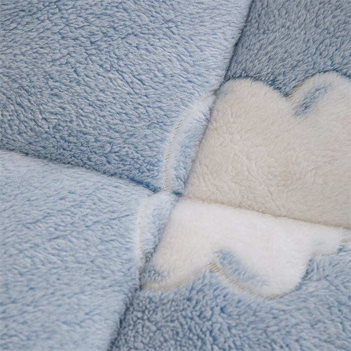 91家纺网 家纺一手货源 找家纺 曼町家居 2025新款加厚升级款雪花绒印花冬被 被子被芯 蓝色大耳狗
