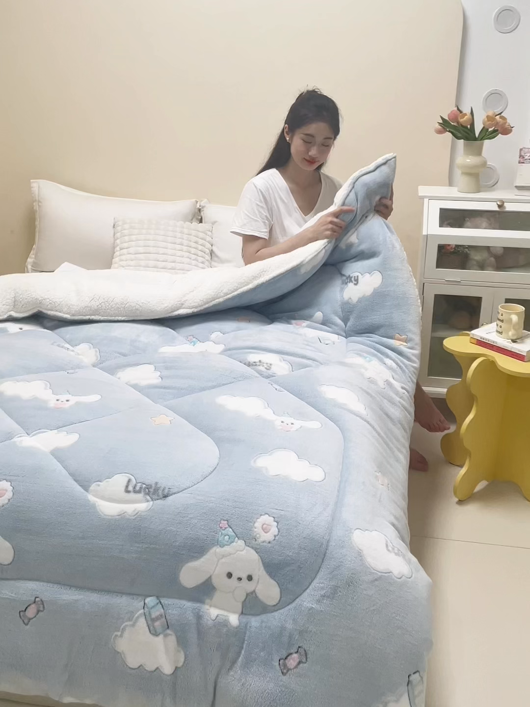 91家纺网 家纺一手货源 找家纺 曼町家居 2025新款加厚升级款雪花绒印花冬被 被子被芯 蓝色大耳狗