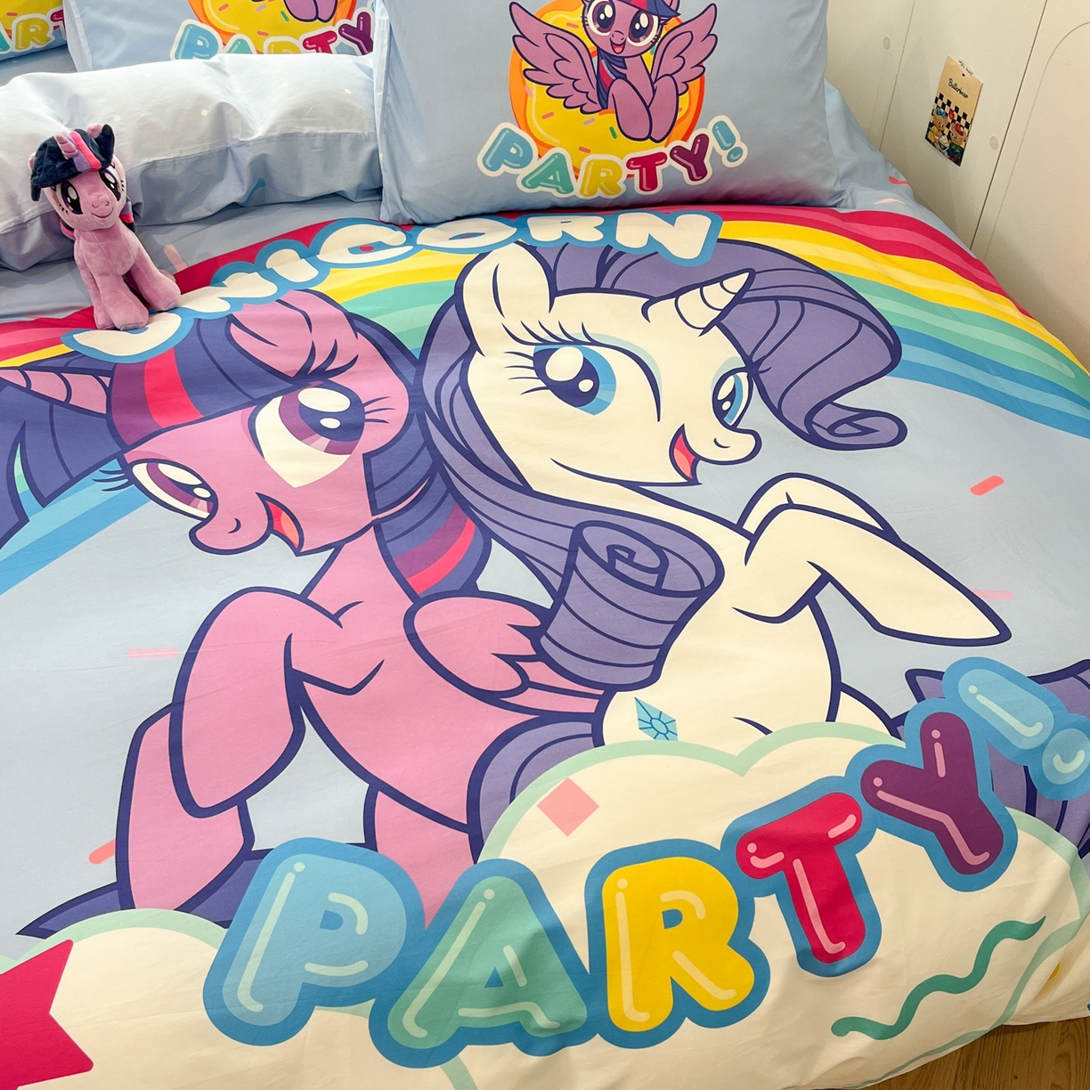 91家纺网 家纺一手货源 找家纺 暮思家居 2025新款正版授权小马宝莉大版全棉数码印花纯棉四件套 大版-彩虹宝莉