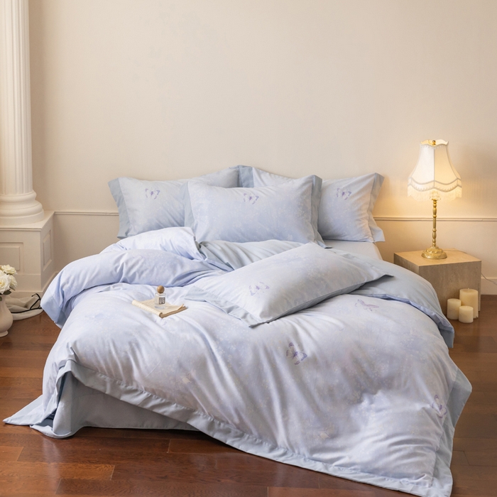 91家纺网 家纺一手货源 找家纺 巧玲珑 2025新款ABk版新疆棉双拼四件套（新花色已更新）蝶影微光