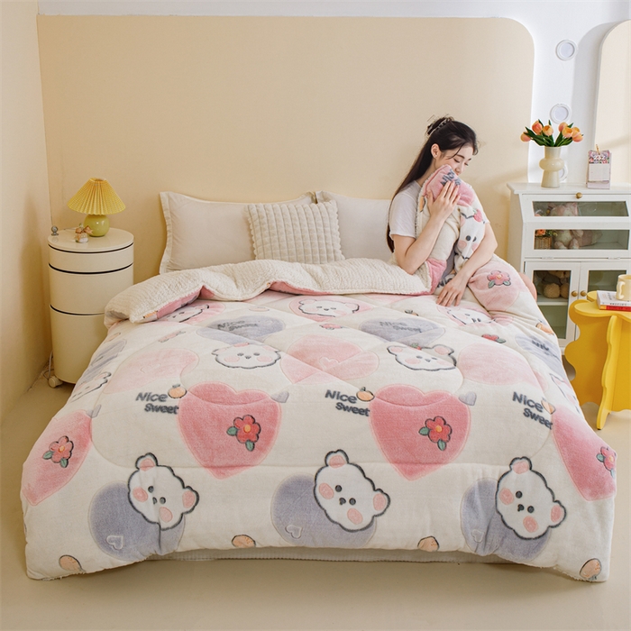91家纺网 家纺一手货源 找家纺 曼町家居 2025新款加厚升级款雪花绒印花冬被 被子被芯 甜蜜小熊