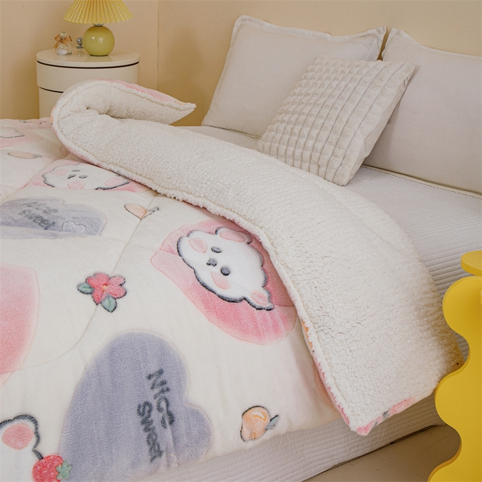 91家纺网 家纺一手货源 找家纺 曼町家居 2025新款加厚升级款雪花绒印花冬被 被子被芯 甜蜜小熊