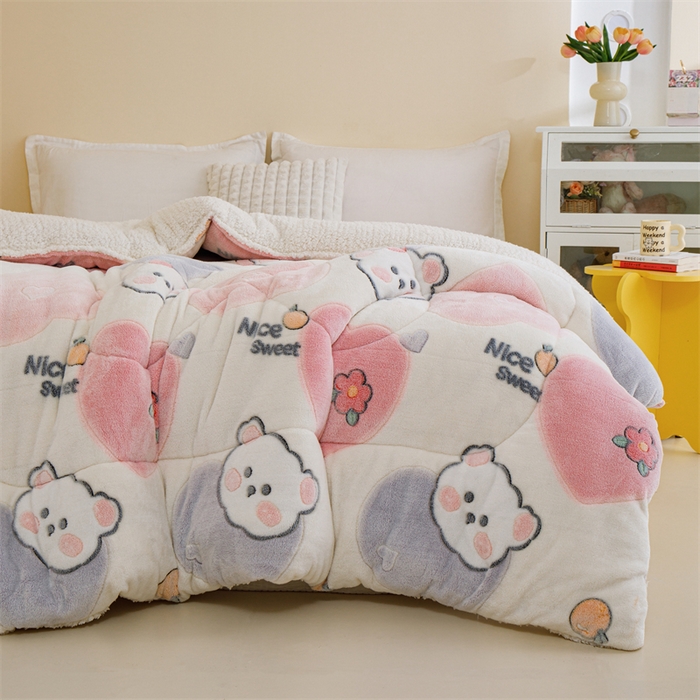 91家纺网 家纺一手货源 找家纺 曼町家居 2025新款加厚升级款雪花绒印花冬被 被子被芯 甜蜜小熊