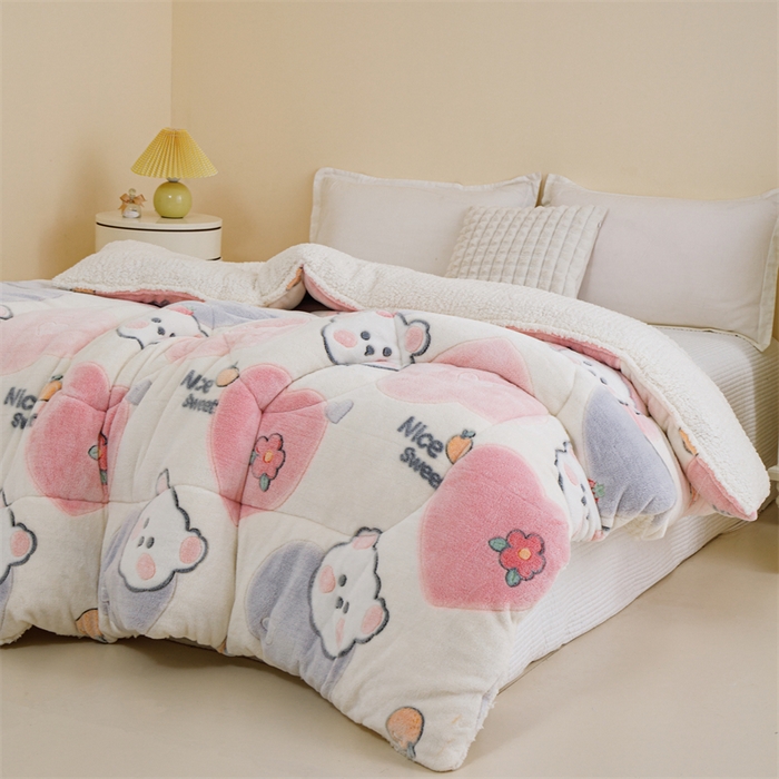 91家纺网 家纺一手货源 找家纺 曼町家居 2025新款加厚升级款雪花绒印花冬被 被子被芯 甜蜜小熊