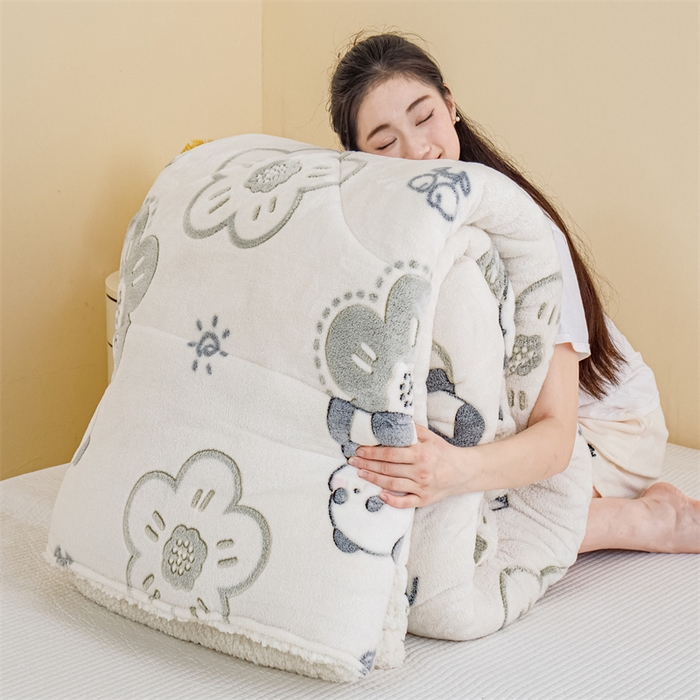 91家纺网 家纺一手货源 找家纺 曼町家居 2025新款加厚升级款雪花绒印花冬被 被子被芯 熊猫宝贝