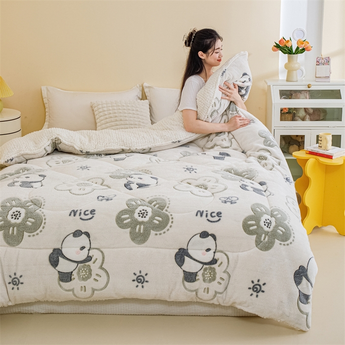 91家纺网 家纺一手货源 找家纺 曼町家居 2025新款加厚升级款雪花绒印花冬被 被子被芯 熊猫宝贝