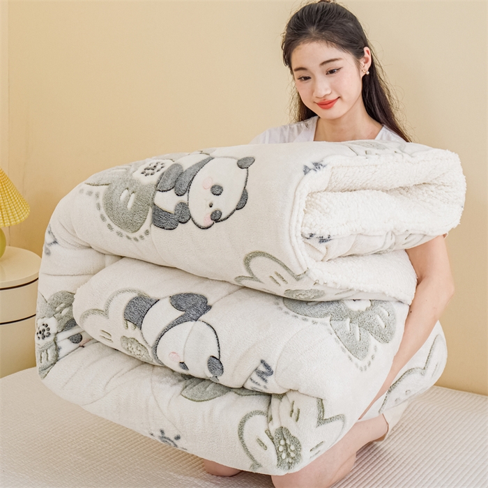 91家纺网 家纺一手货源 找家纺 曼町家居 2025新款加厚升级款雪花绒印花冬被 被子被芯 熊猫宝贝
