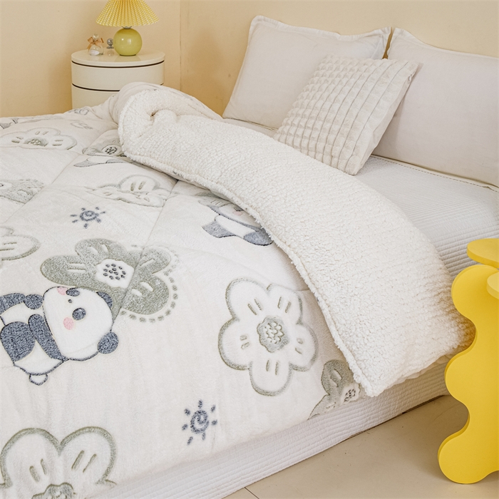 91家纺网 家纺一手货源 找家纺 曼町家居 2025新款加厚升级款雪花绒印花冬被 被子被芯 熊猫宝贝