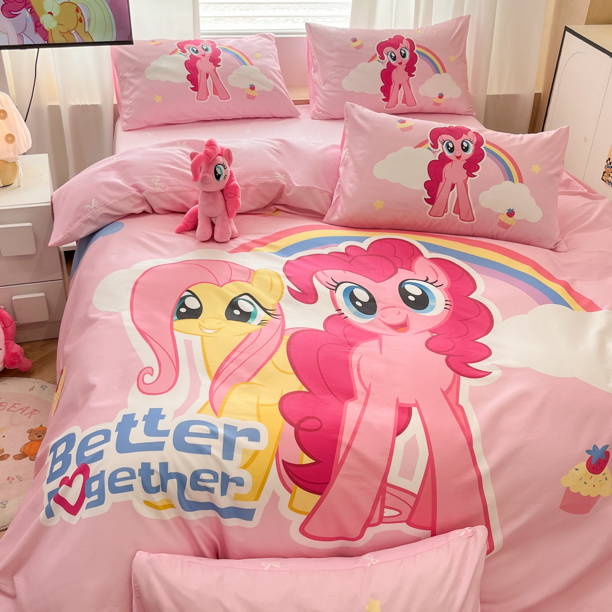 91家纺网 家纺一手货源 找家纺 暮思家居 2025新款正版授权小马宝莉大版全棉数码印花纯棉四件套 大版-柔柔碧琪