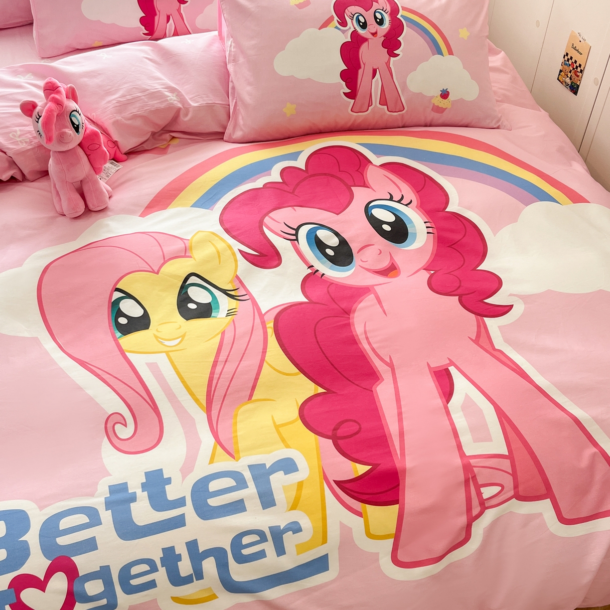 91家纺网 家纺一手货源 找家纺 暮思家居 2025新款正版授权小马宝莉大版全棉数码印花纯棉四件套 大版-柔柔碧琪