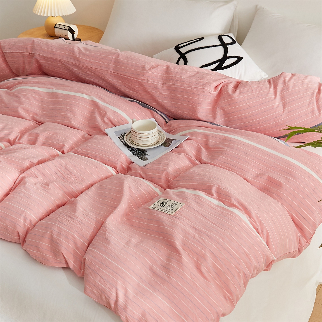 91家纺网 家纺一手货源 找家纺 凡心 2025新款可拆洗冬被被子被芯 条纹粉