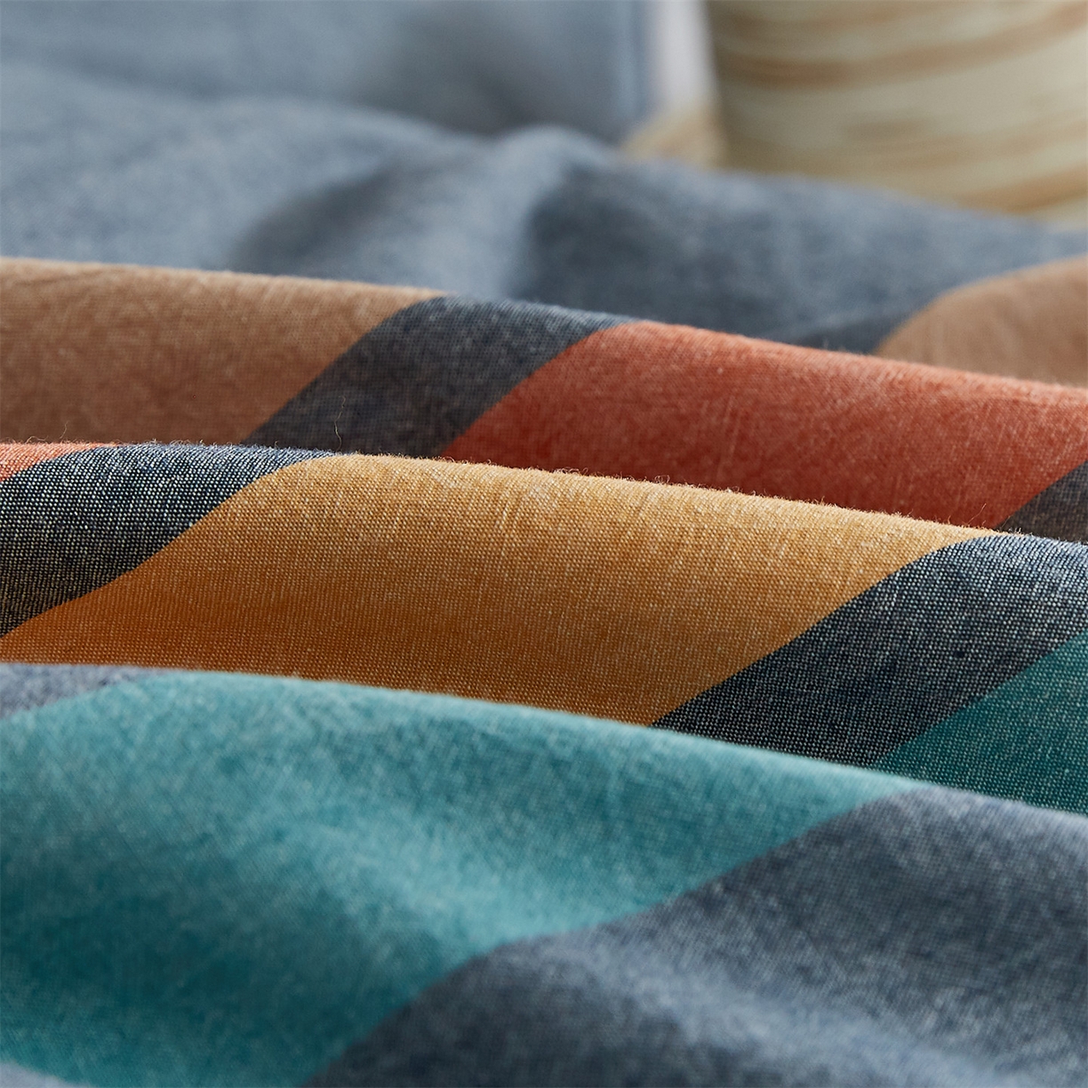 91家纺网 家纺一手货源 找家纺 凡心 2025新款可拆洗冬被被子被芯 兰陵彩条