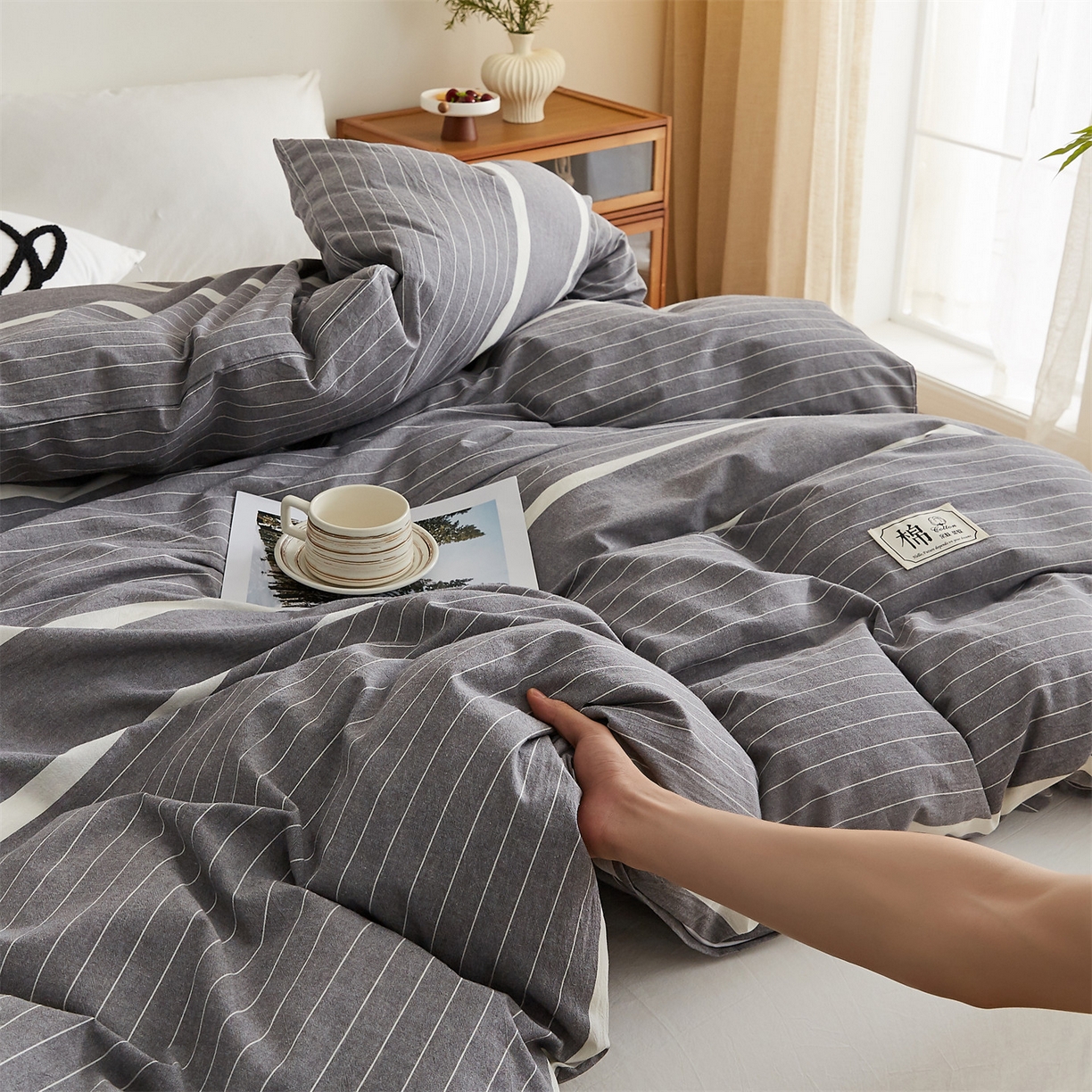 91家纺网 家纺一手货源 找家纺 凡心 2025新款可拆洗冬被被子被芯 条纹灰