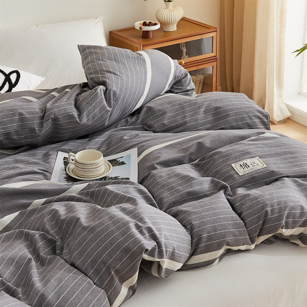 91家纺网 家纺一手货源 找家纺 凡心 2025新款可拆洗冬被被子被芯 条纹灰