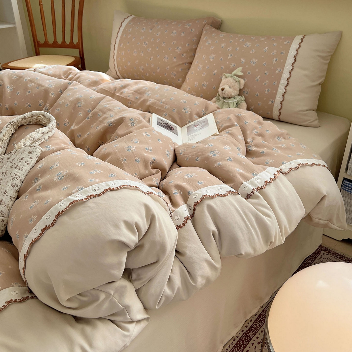 91家纺网 家纺一手货源 找家纺 优选 2025秋冬新品韩国小清新有氧提花人字纹双层纱全棉蕾丝花边加厚四件套 清风序语-小花边