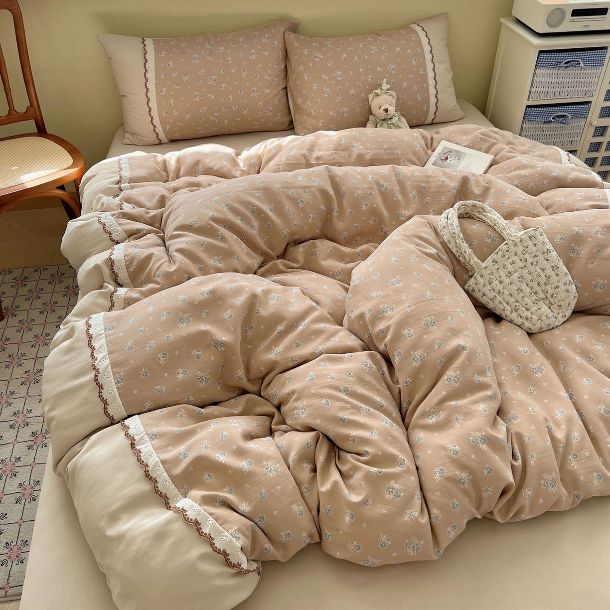 91家纺网 家纺一手货源 找家纺 优选 2025秋冬新品韩国小清新有氧提花人字纹双层纱全棉蕾丝花边加厚四件套 清风序语-小花边