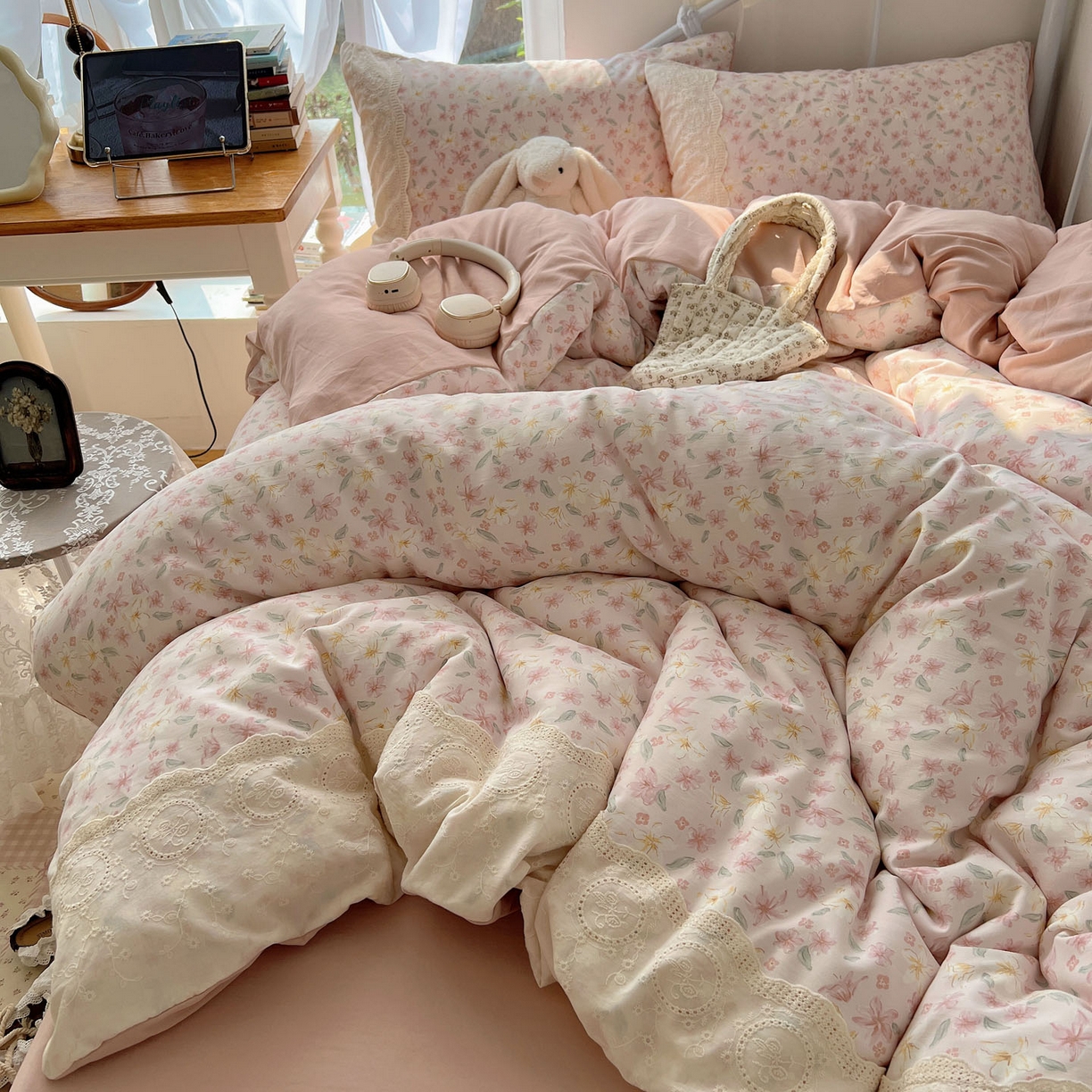 91家纺网 家纺一手货源 找家纺 优选 2025秋冬新品韩国小清新有氧提花人字纹双层纱全棉蕾丝花边加厚四件套 盎然-大花边