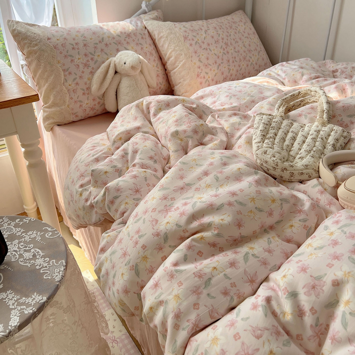 91家纺网 家纺一手货源 找家纺 优选 2025秋冬新品韩国小清新有氧提花人字纹双层纱全棉蕾丝花边加厚四件套 盎然-大花边