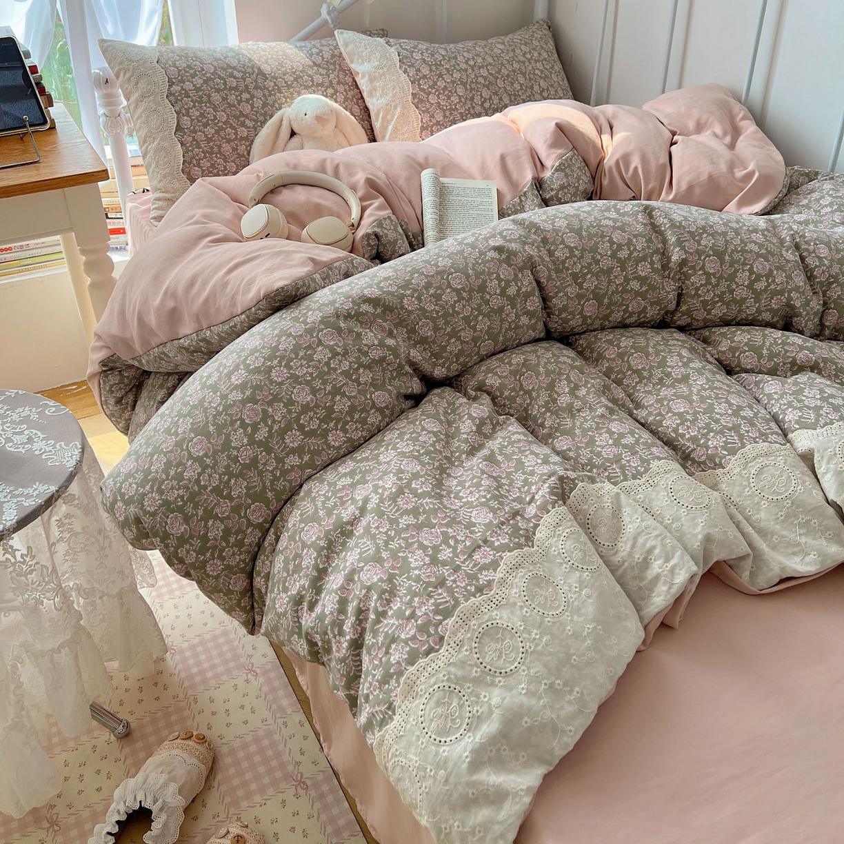 91家纺网 家纺一手货源 找家纺 优选 2025秋冬新品韩国小清新有氧提花人字纹双层纱全棉蕾丝花边加厚四件套 沐春-大花边