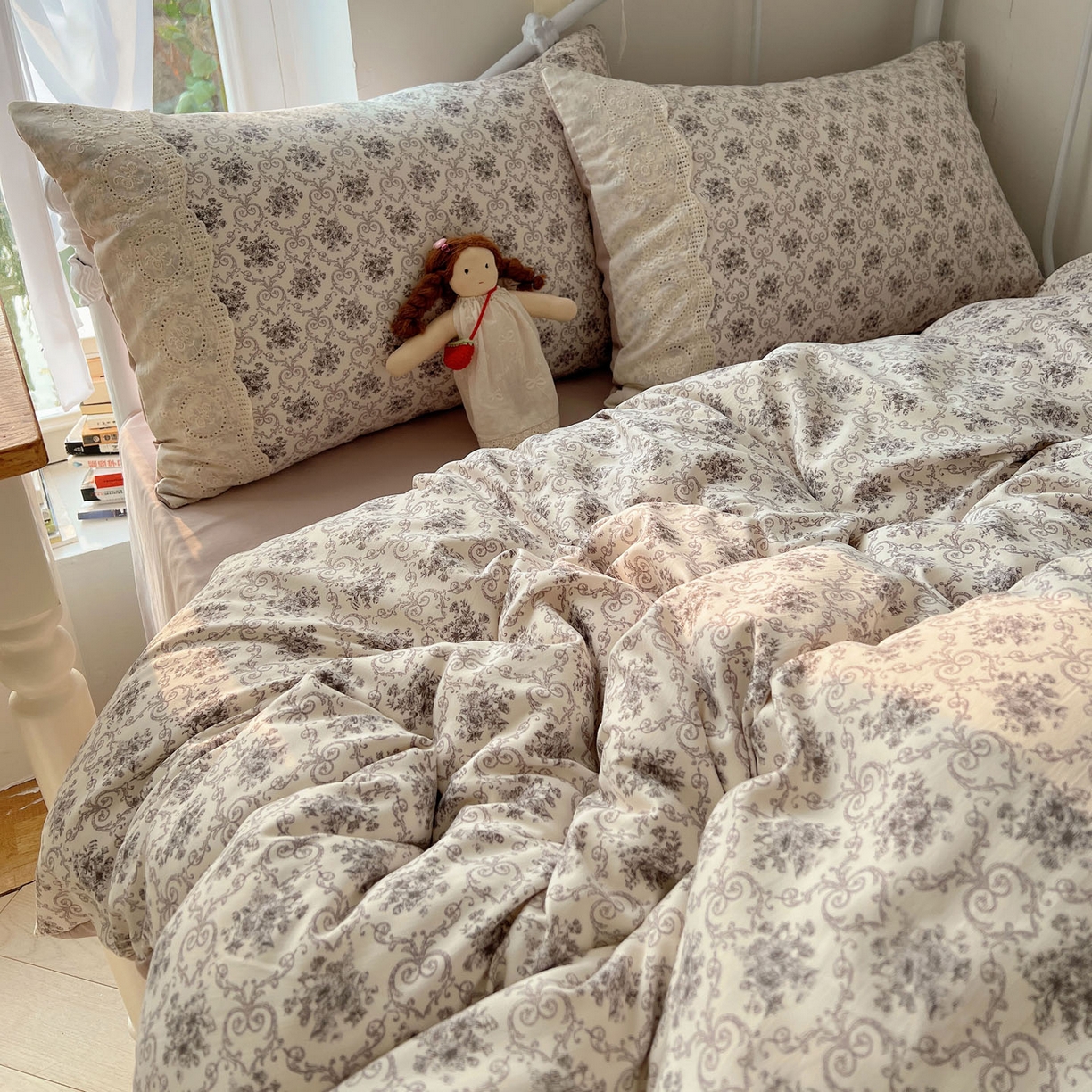 91家纺网 家纺一手货源 找家纺 优选 2025秋冬新品韩国小清新有氧提花人字纹双层纱全棉蕾丝花边加厚四件套 丁香紫-大花边