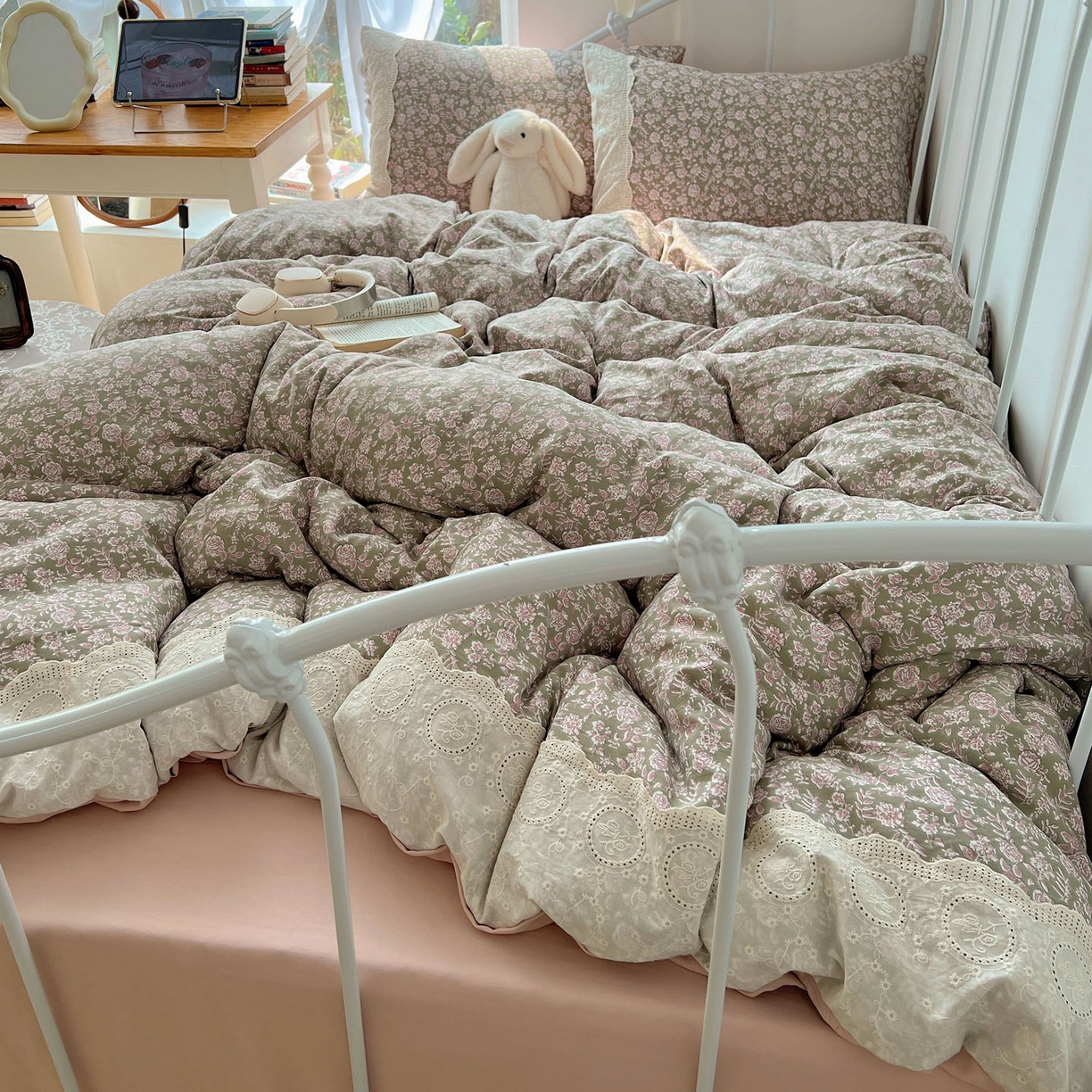 91家纺网 家纺一手货源 找家纺 优选 2025秋冬新品韩国小清新有氧提花人字纹双层纱全棉蕾丝花边加厚四件套 沐春-大花边