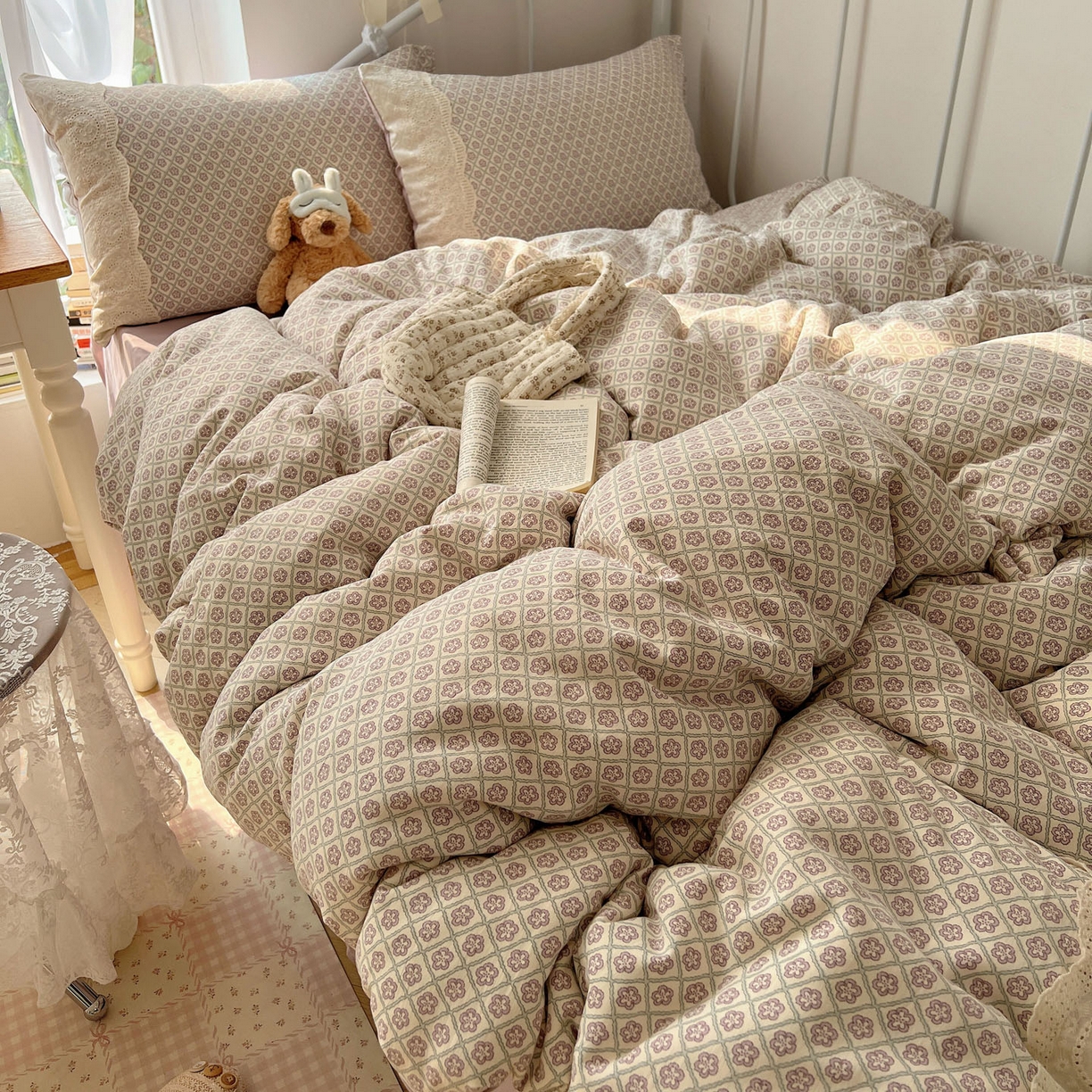 91家纺网 家纺一手货源 找家纺 优选 2025秋冬新品韩国小清新有氧提花人字纹双层纱全棉蕾丝花边加厚四件套 莫奈花园-大花边