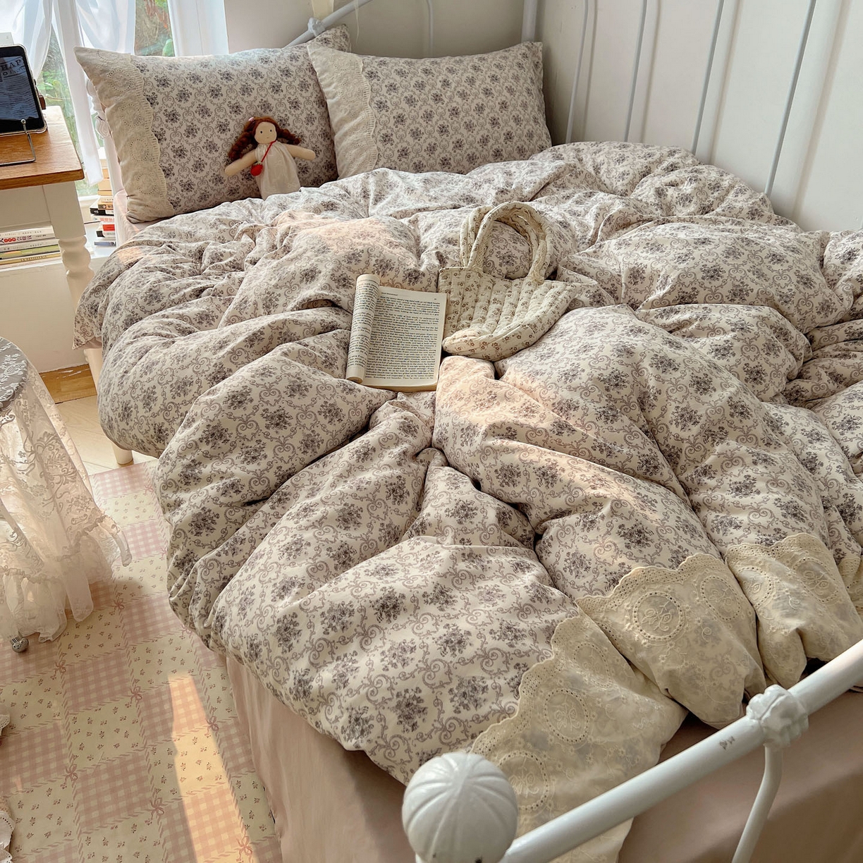 91家纺网 家纺一手货源 找家纺 优选 2025秋冬新品韩国小清新有氧提花人字纹双层纱全棉蕾丝花边加厚四件套 丁香紫-大花边