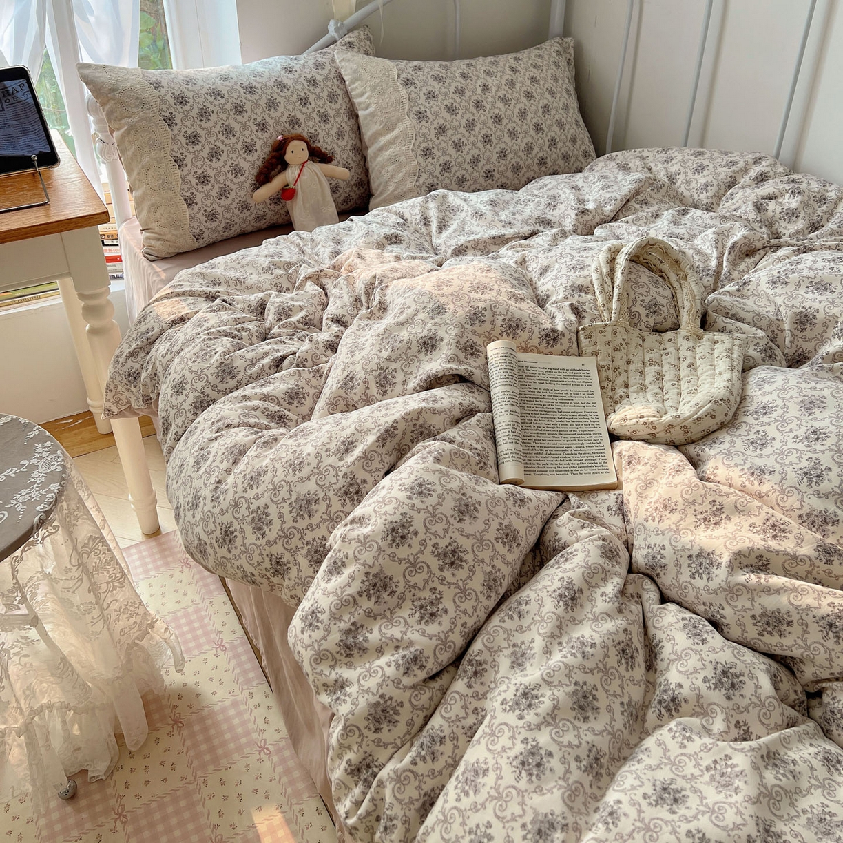 91家纺网 家纺一手货源 找家纺 优选 2025秋冬新品韩国小清新有氧提花人字纹双层纱全棉蕾丝花边加厚四件套 丁香紫-大花边