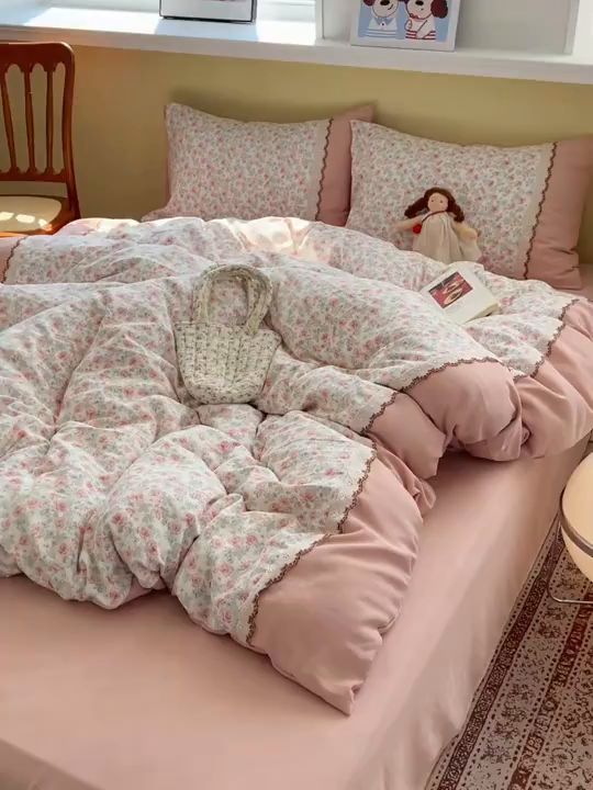 91家纺网 家纺一手货源 找家纺 优选 2025秋冬新品韩国小清新有氧提花人字纹双层纱全棉蕾丝花边加厚四件套 芊芊花海-小花边