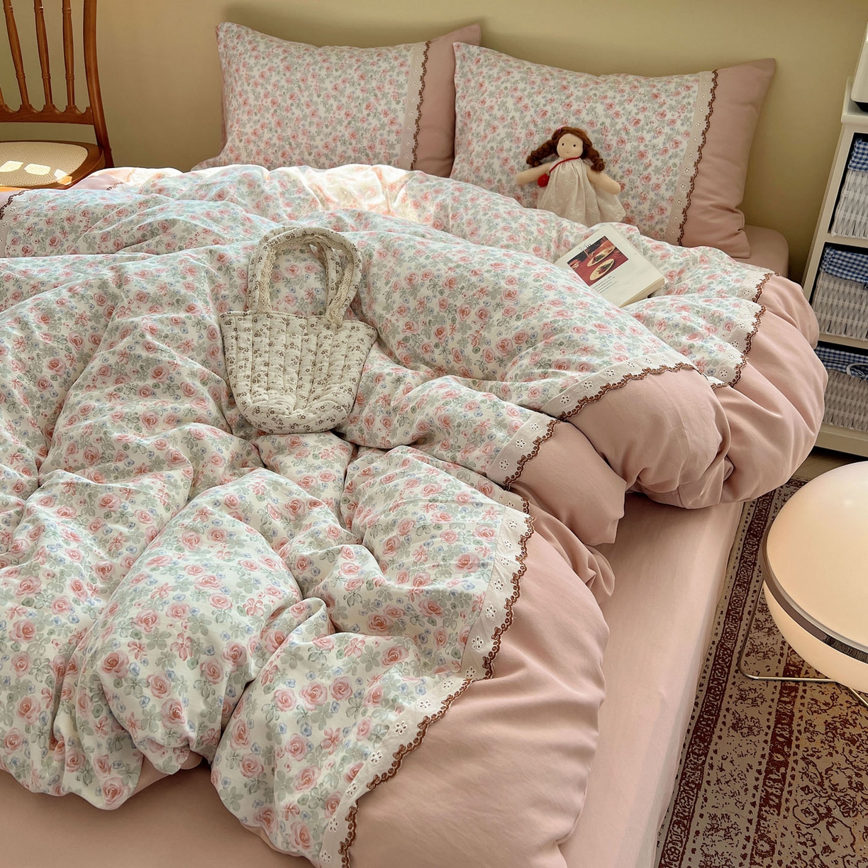 91家纺网 家纺一手货源 找家纺 优选 2025秋冬新品韩国小清新有氧提花人字纹双层纱全棉蕾丝花边加厚四件套 芊芊花海-小花边