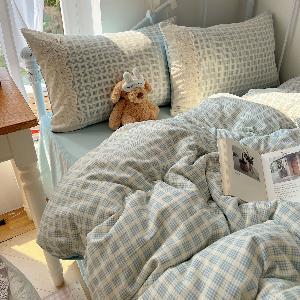 91家纺网 家纺一手货源 找家纺 优选 2025秋冬新品韩国小清新有氧提花人字纹双层纱全棉蕾丝花边加厚四件套 晚樱落海-大花边