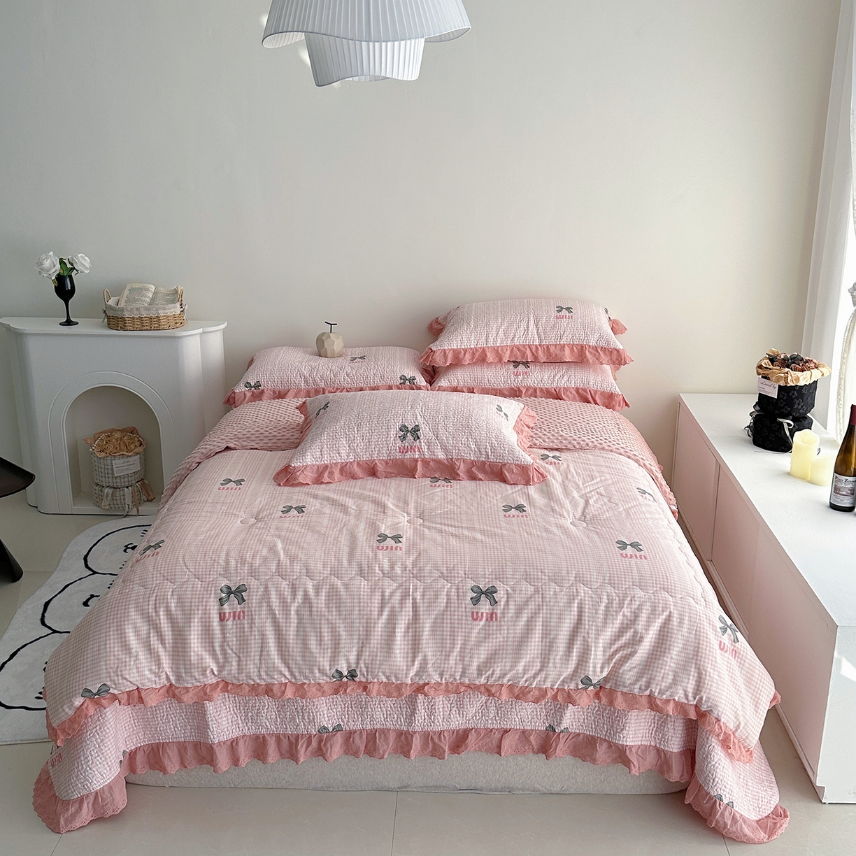 91家纺网 家纺一手货源 找家纺 佰织鑫家居 2025秋冬新品全棉法式床盖款豆豆被四件套 Miu蝴蝶