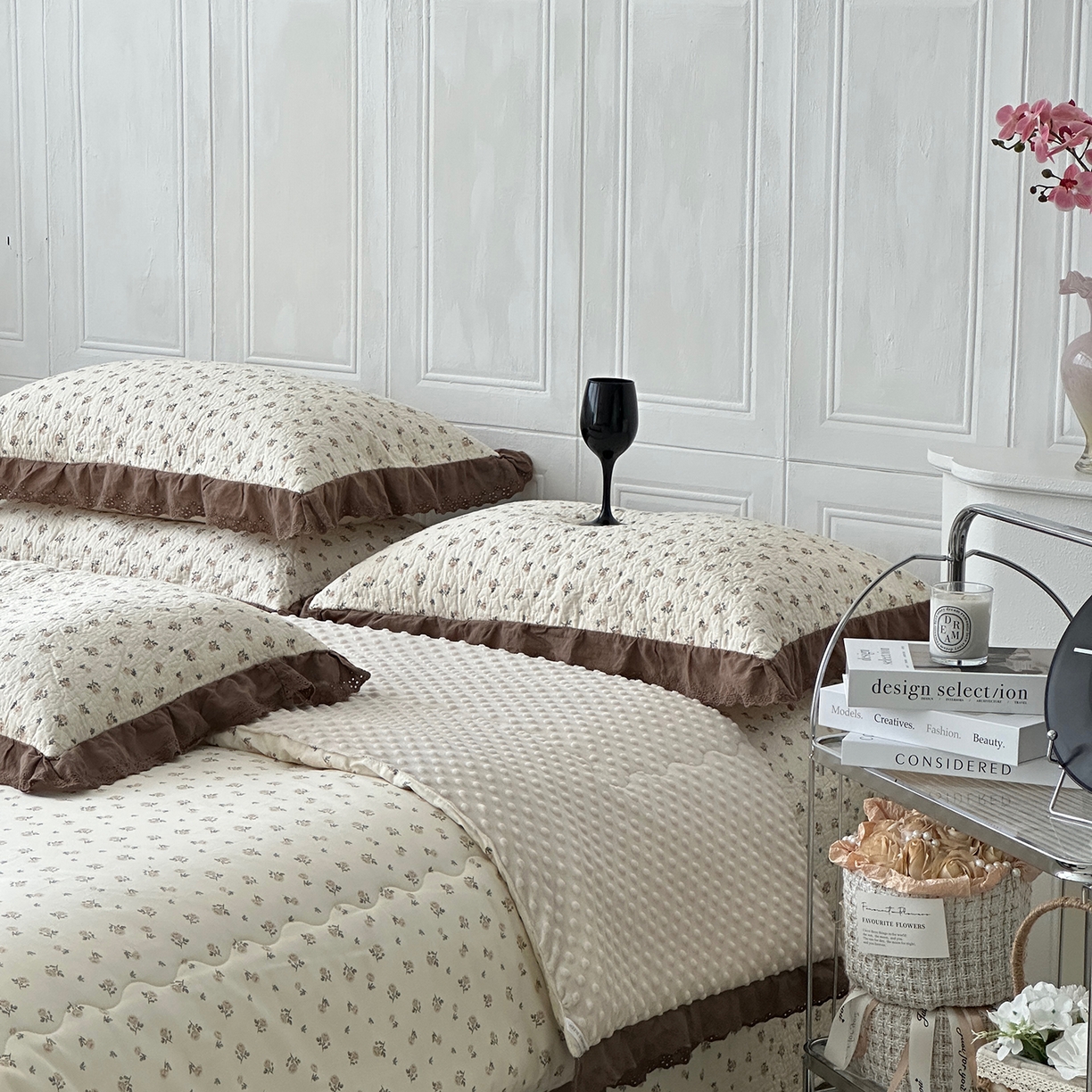 91家纺网 家纺一手货源 找家纺 佰织鑫家居 2025秋冬新品全棉法式床盖款豆豆被四件套 艾莎