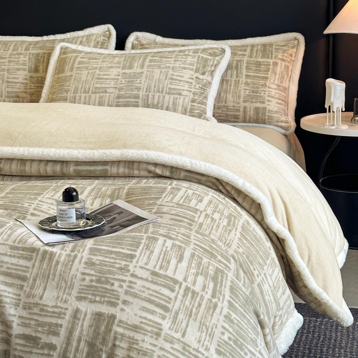 91家纺网 家纺一手货源 找家纺 涵宸家纺 2025新款雕花牛奶绒四件套 怡然居- 绿