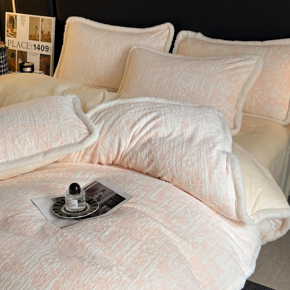 91家纺网 家纺一手货源 找家纺 涵宸家纺 2025新款雕花牛奶绒四件套 秋日花语