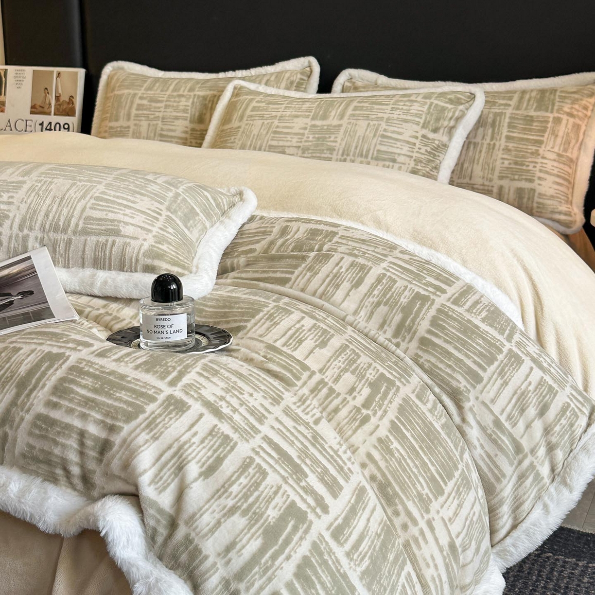 91家纺网 家纺一手货源 找家纺 涵宸家纺 2025新款雕花牛奶绒四件套 怡然居- 绿