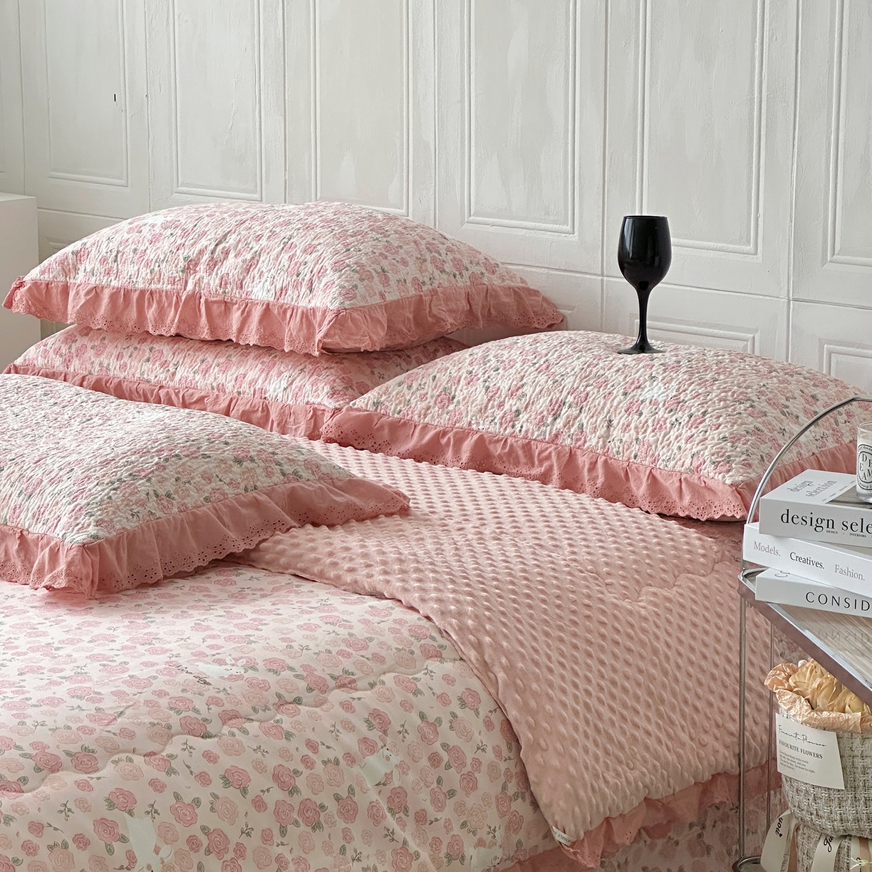 91家纺网 家纺一手货源 找家纺 佰织鑫家居 2025秋冬新品全棉法式床盖款豆豆被四件套 爱情故事