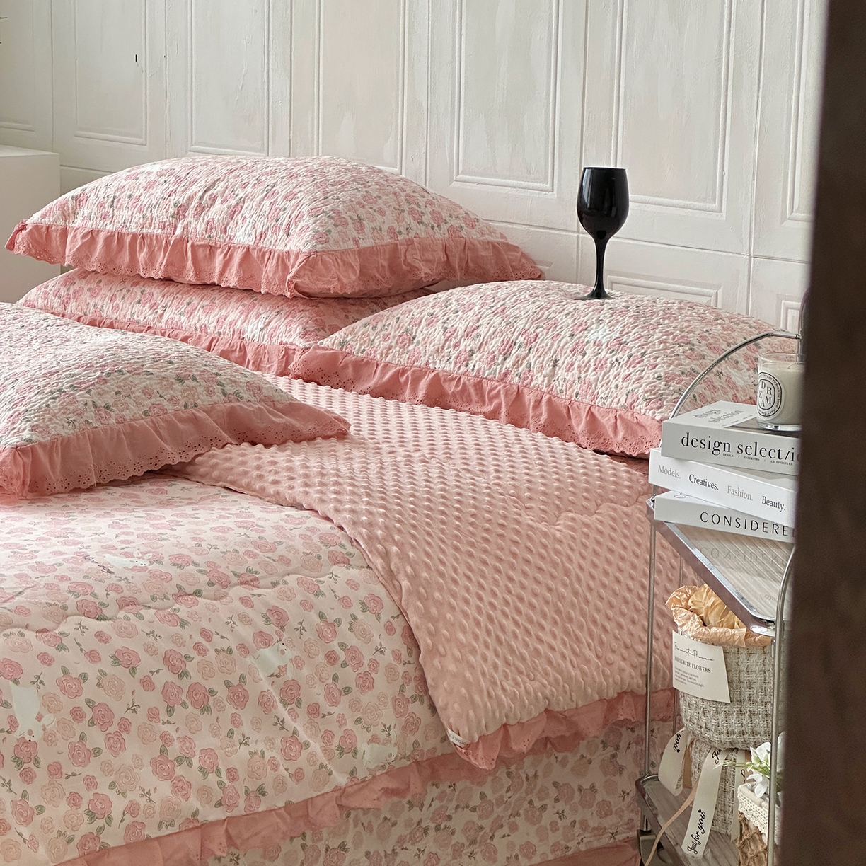 91家纺网 家纺一手货源 找家纺 佰织鑫家居 2025秋冬新品全棉法式床盖款豆豆被四件套 爱情故事