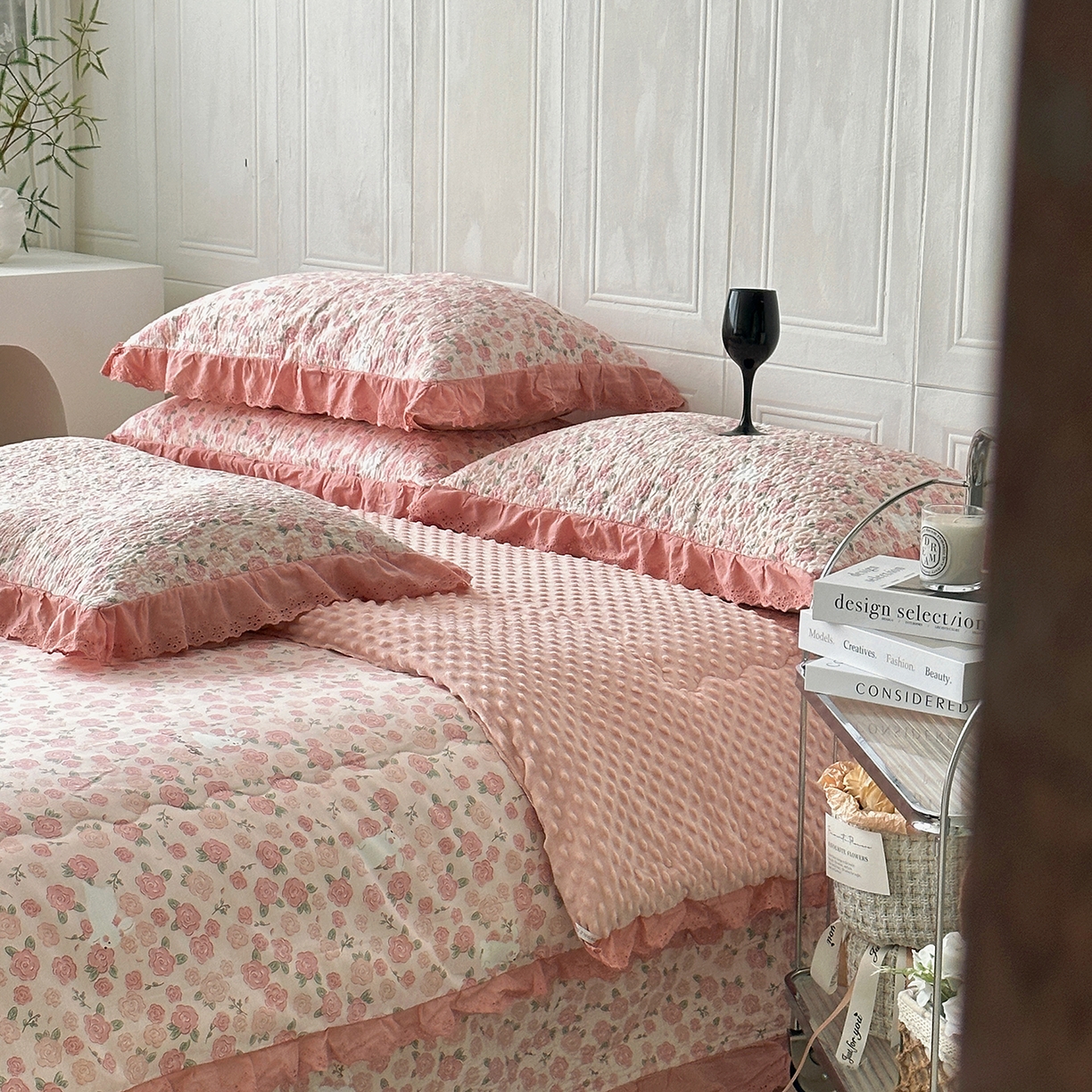 91家纺网 家纺一手货源 找家纺 佰织鑫家居 2025秋冬新品全棉法式床盖款豆豆被四件套 爱情故事