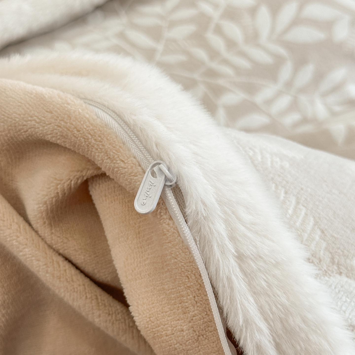 91家纺网 家纺一手货源 找家纺 涵宸家纺 2025新款雕花牛奶绒四件套 和春-米