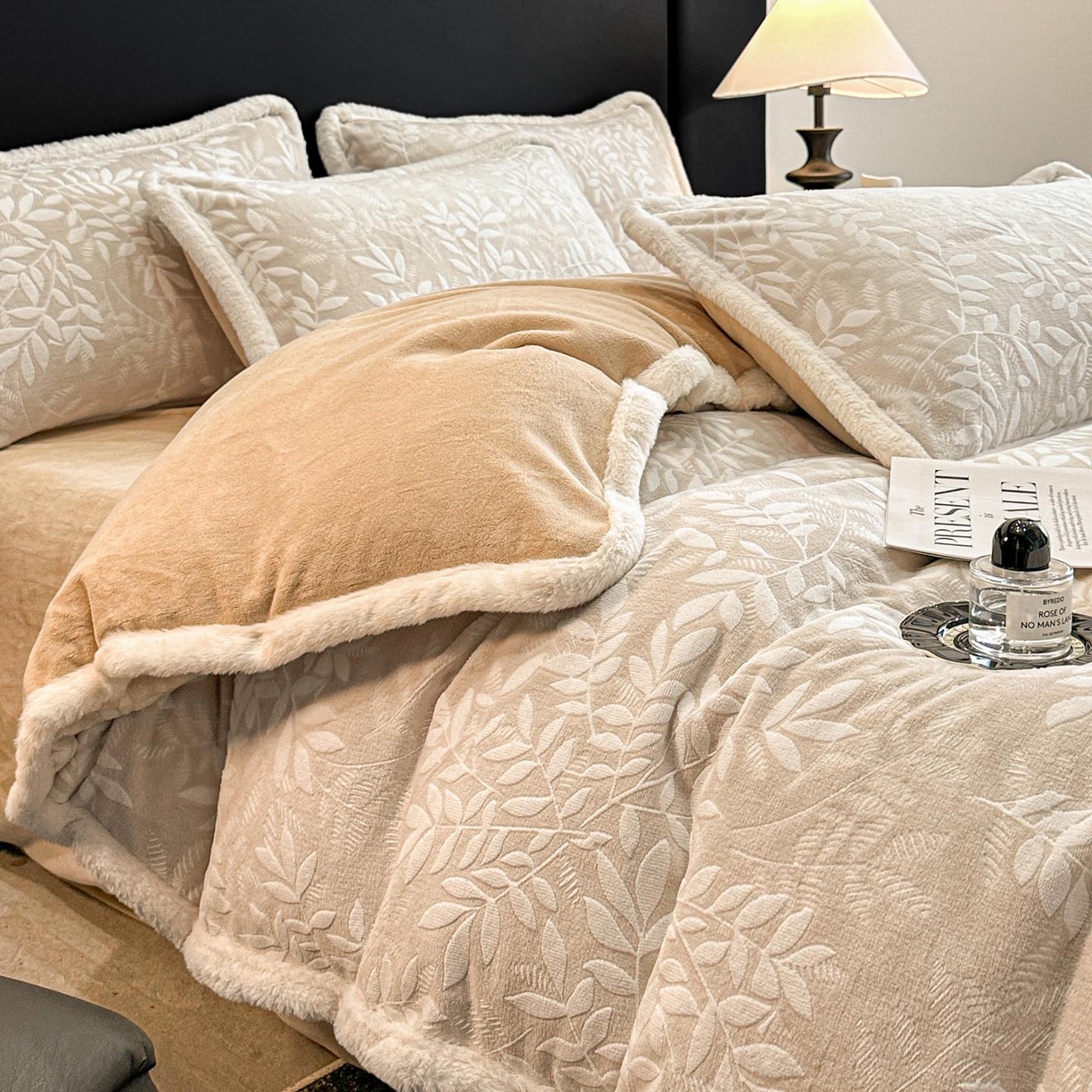 91家纺网 家纺一手货源 找家纺 涵宸家纺 2025新款雕花牛奶绒四件套 和春-米