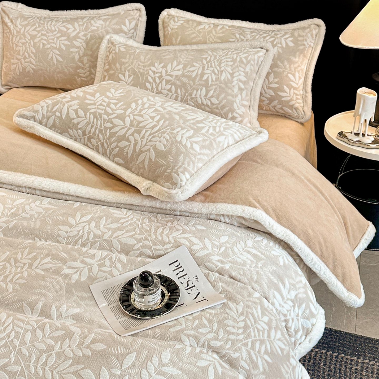 91家纺网 家纺一手货源 找家纺 涵宸家纺 2025新款雕花牛奶绒四件套 和春-米