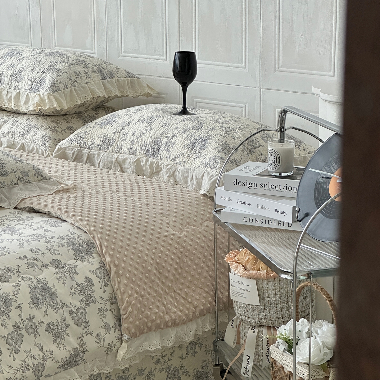 91家纺网 家纺一手货源 找家纺 佰织鑫家居 2025秋冬新品全棉法式床盖款豆豆被四件套 赫本