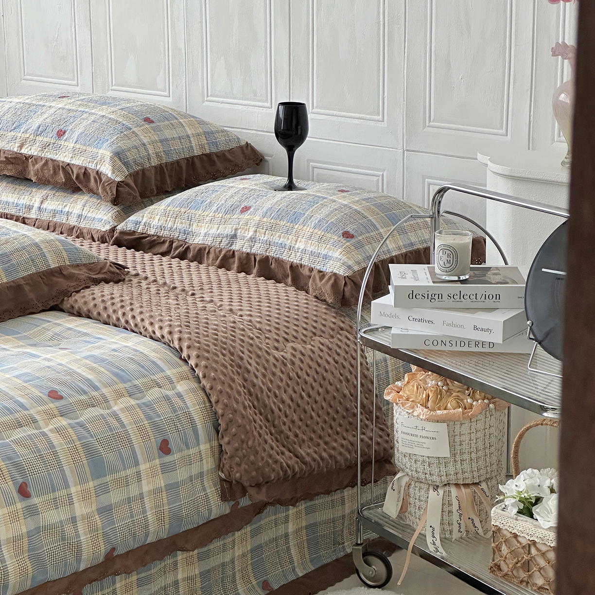 91家纺网 家纺一手货源 找家纺 佰织鑫家居 2025秋冬新品全棉法式床盖款豆豆被四件套 莱恩