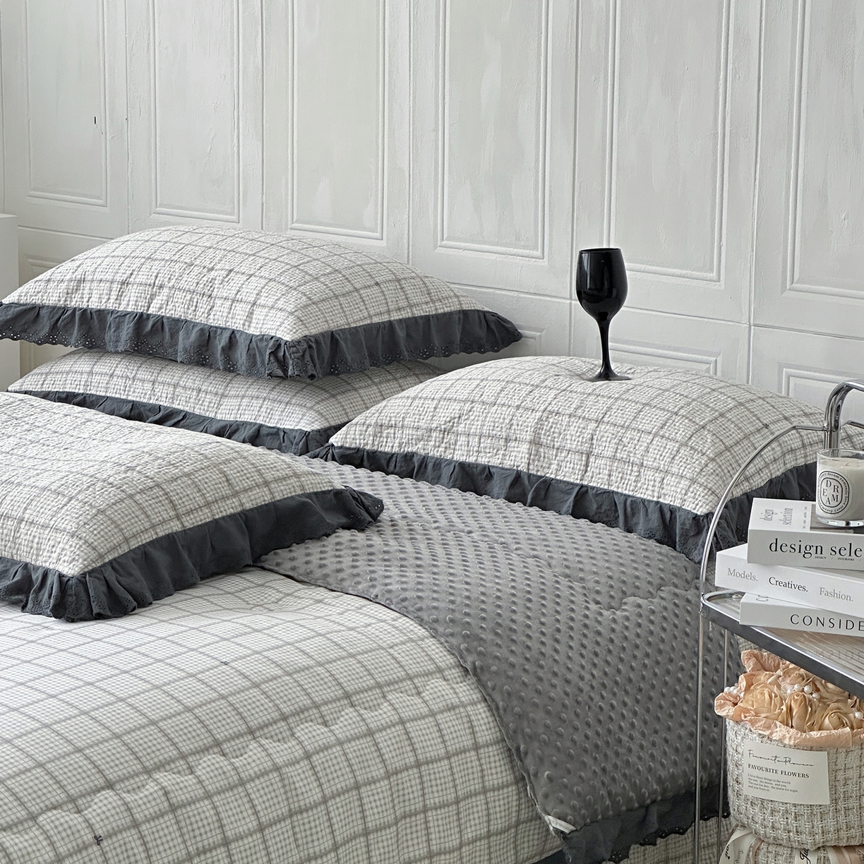 91家纺网 家纺一手货源 找家纺 佰织鑫家居 2025秋冬新品全棉法式床盖款豆豆被四件套 蓝格