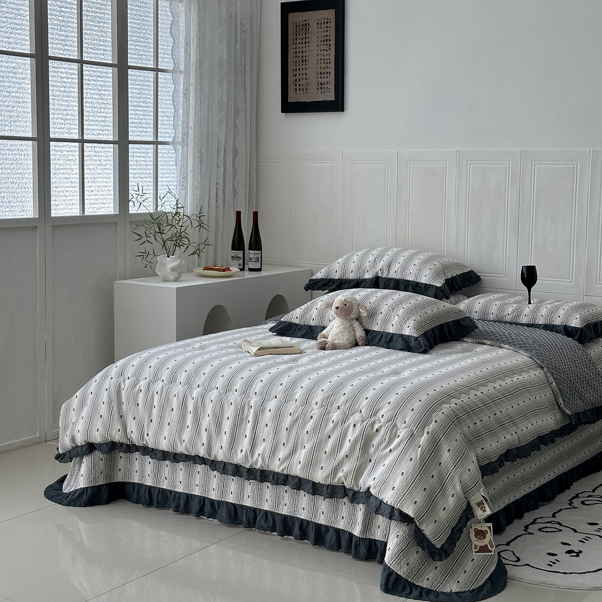 91家纺网 家纺一手货源 找家纺 佰织鑫家居 2025秋冬新品全棉法式床盖款豆豆被四件套 伦敦雾灰