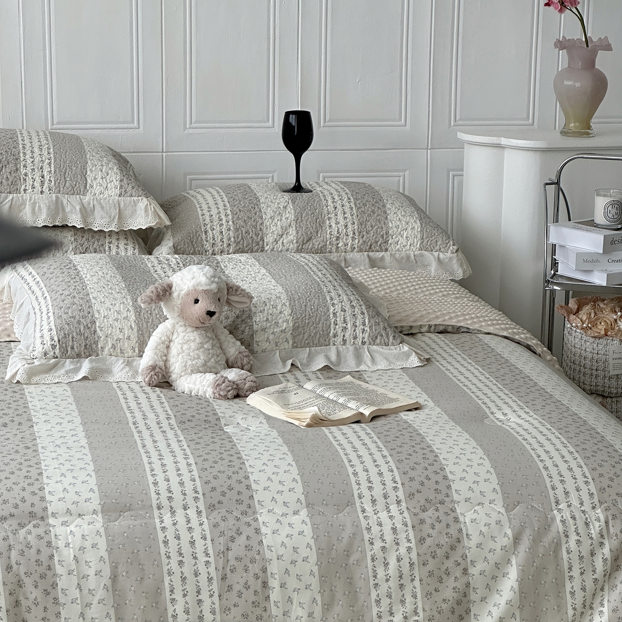 91家纺网 家纺一手货源 找家纺 佰织鑫家居 2025秋冬新品全棉法式床盖款豆豆被四件套 思念