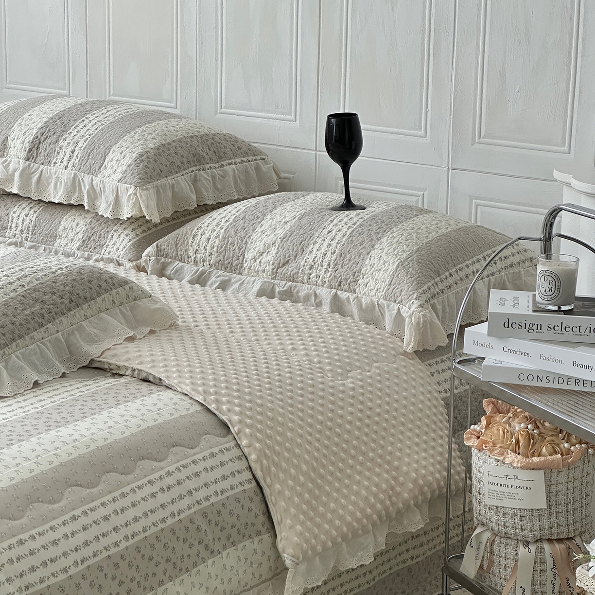 91家纺网 家纺一手货源 找家纺 佰织鑫家居 2025秋冬新品全棉法式床盖款豆豆被四件套 思念