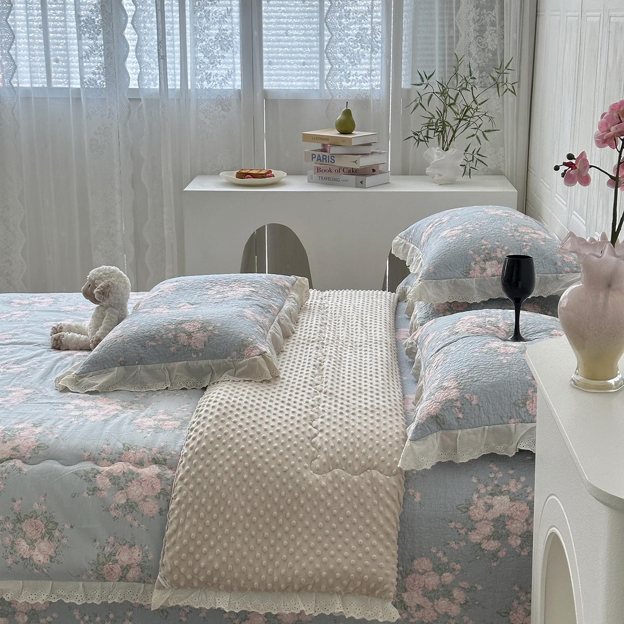 91家纺网 家纺一手货源 找家纺 佰织鑫家居 2025秋冬新品全棉法式床盖款豆豆被四件套 苏里南